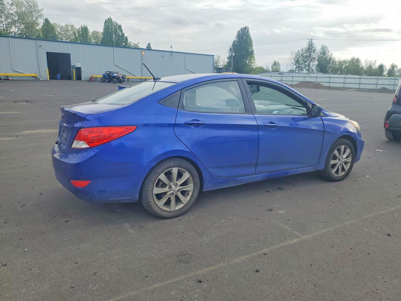2012 HYUNDAI ACCENT GLS photo 7