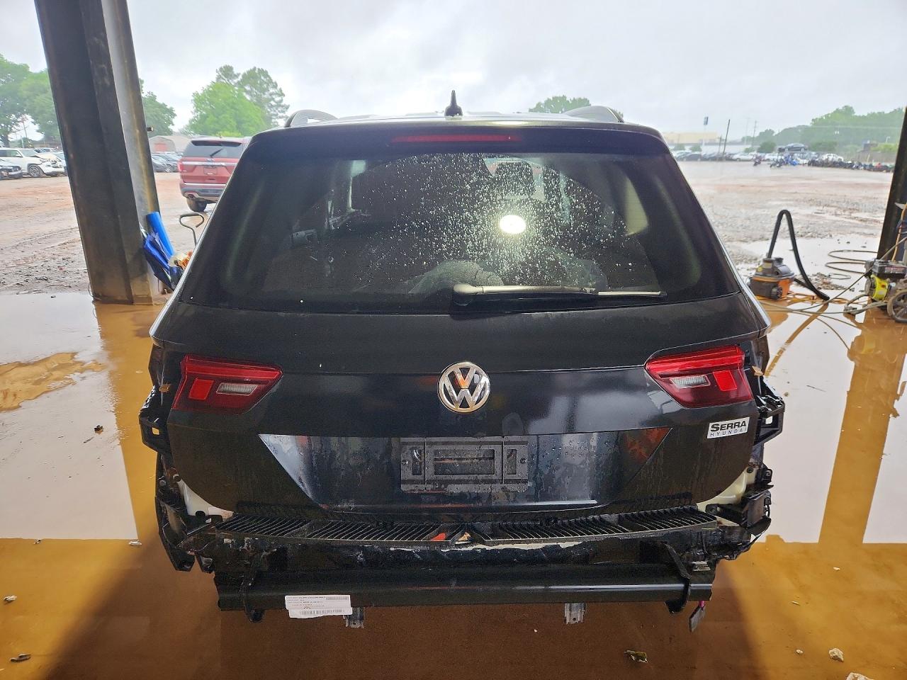 2020 VOLKSWAGEN TIGUAN SE photo 11
