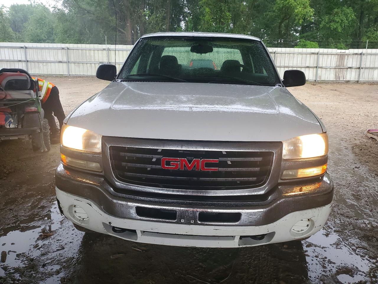 2006 GMC NEW SIERRA C1500 photo 9