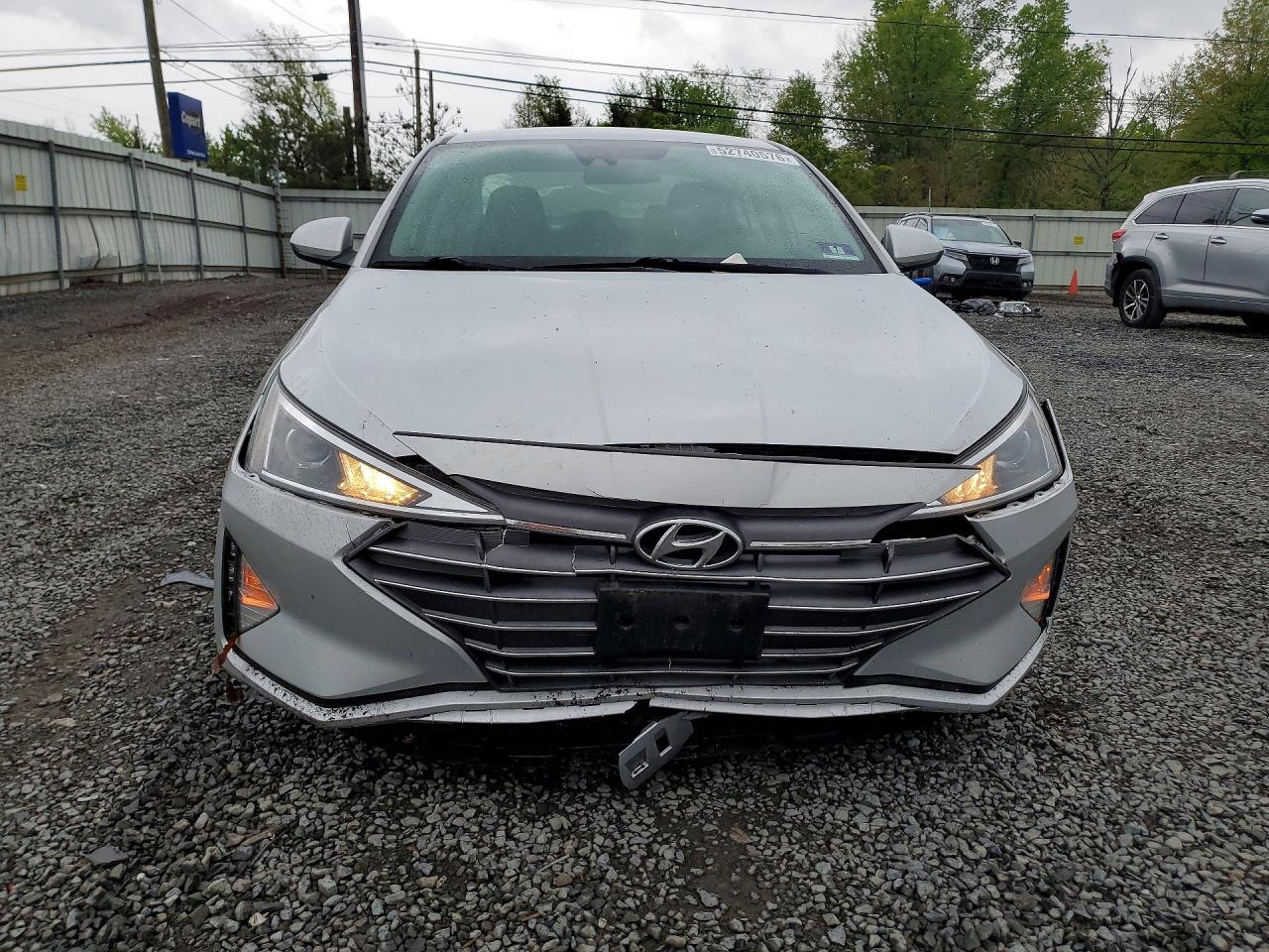 2020 HYUNDAI ELANTRA SE photo 13