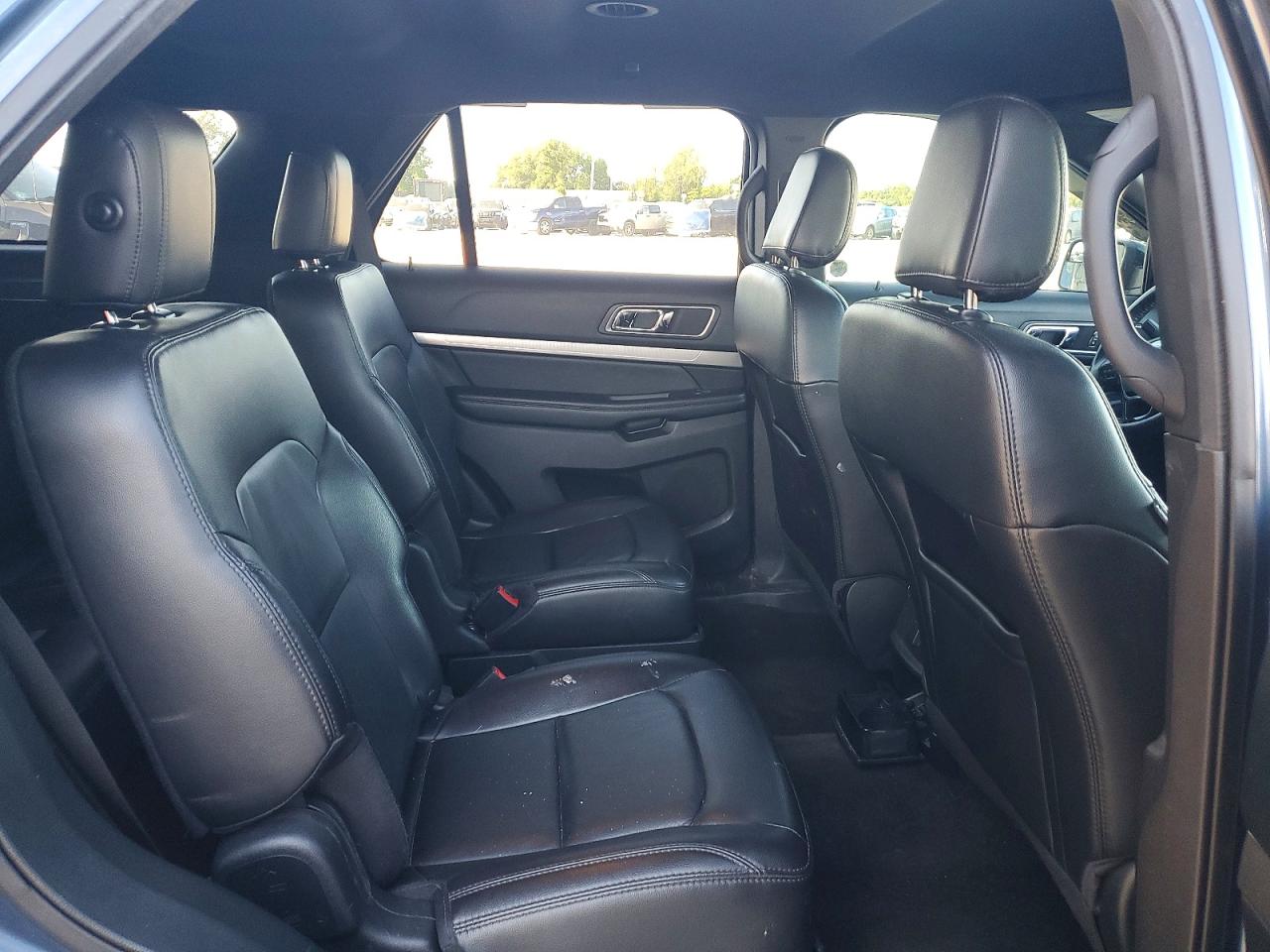 2018 FORD EXPLORER XLT photo 21
