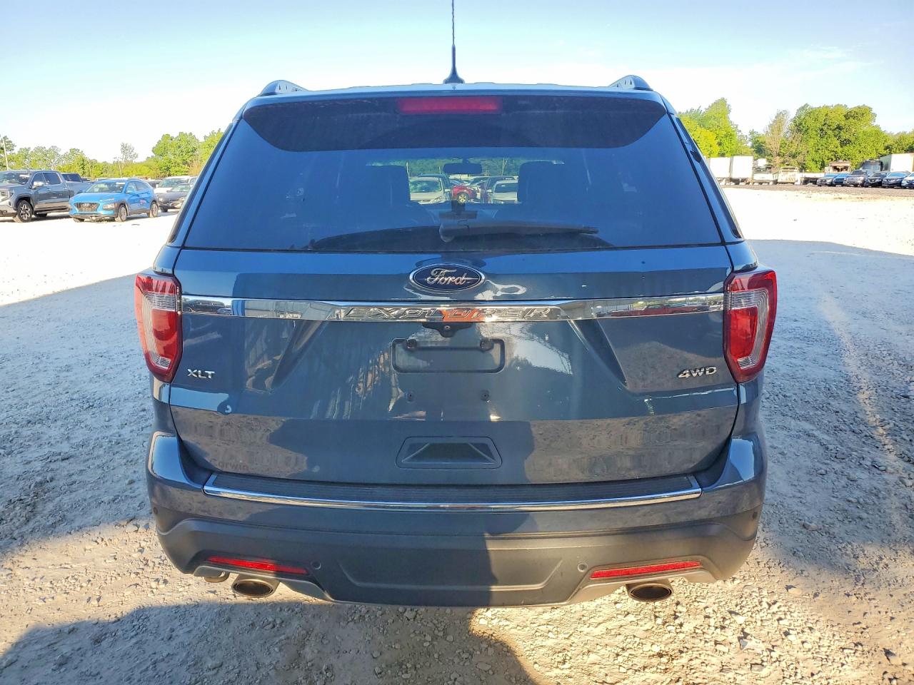 2018 FORD EXPLORER XLT photo 11