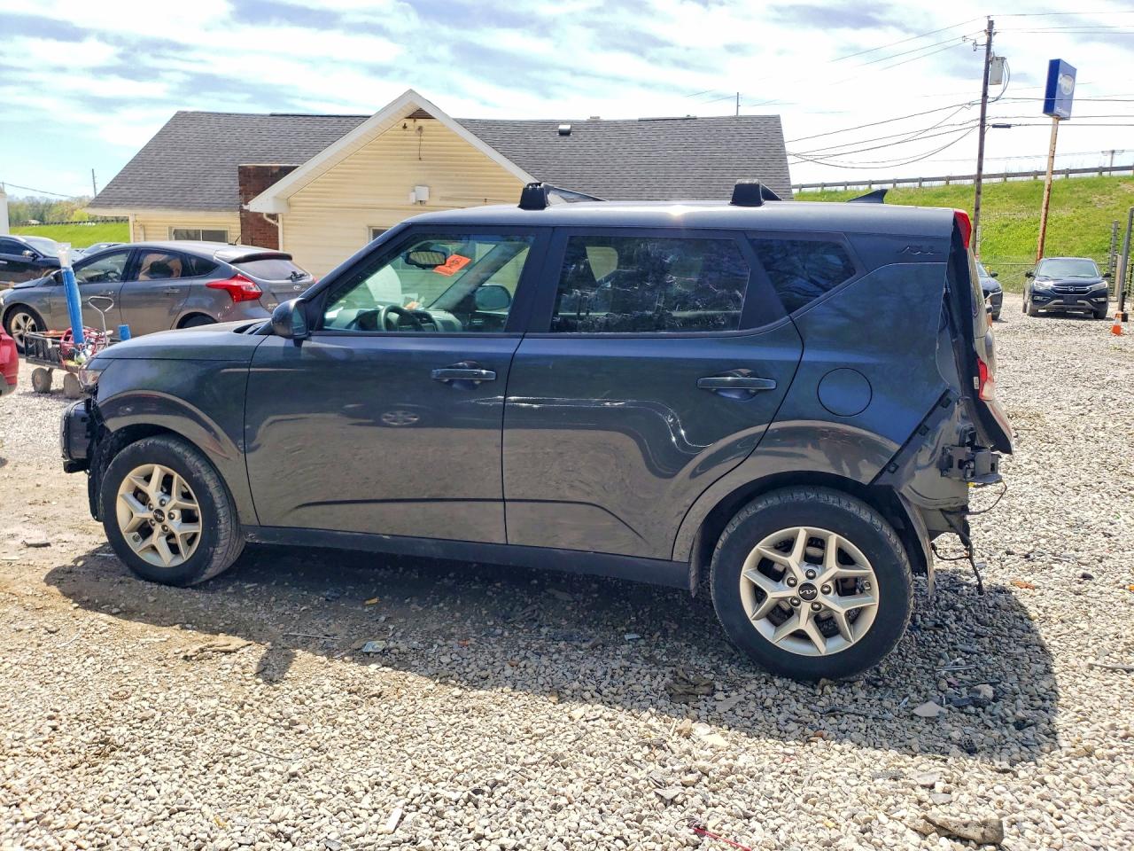 2022 KIA SOUL S photo 3