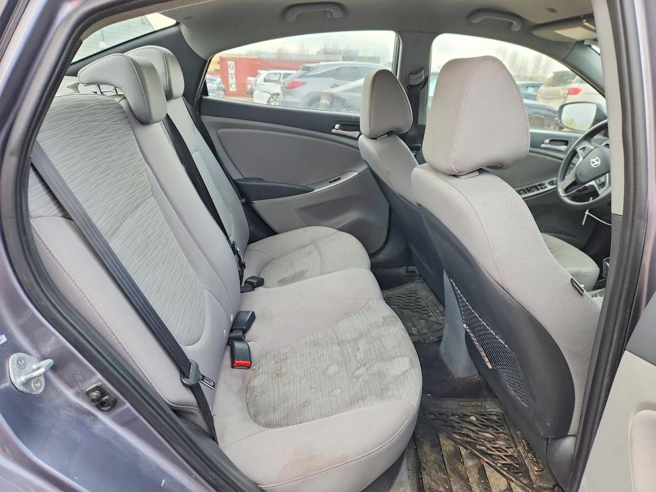 2015 HYUNDAI ACCENT GLS photo 10