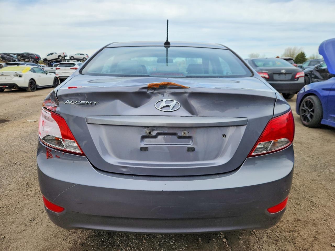 2015 HYUNDAI ACCENT GLS photo 6