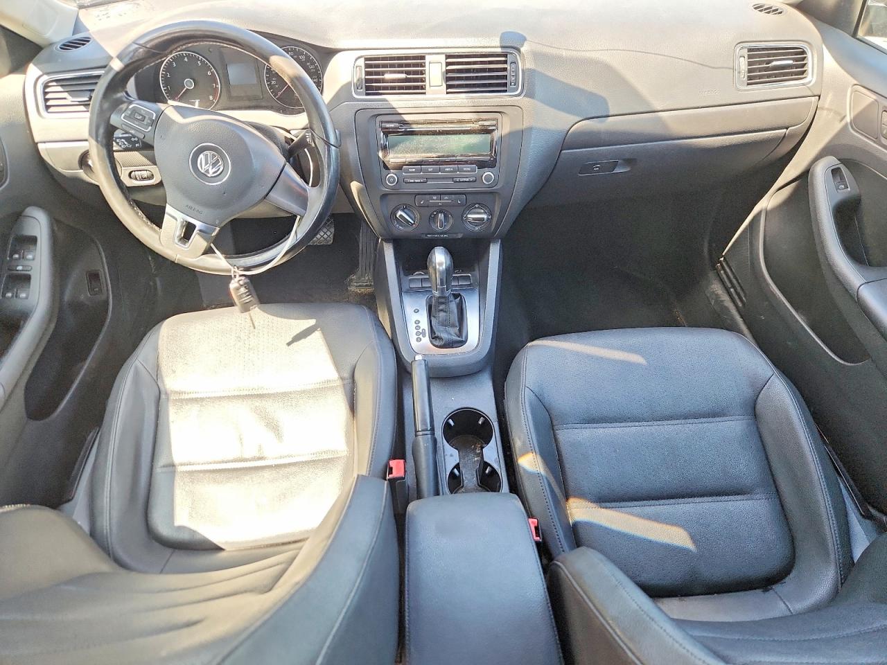 2012 VOLKSWAGEN JETTA SE photo 15