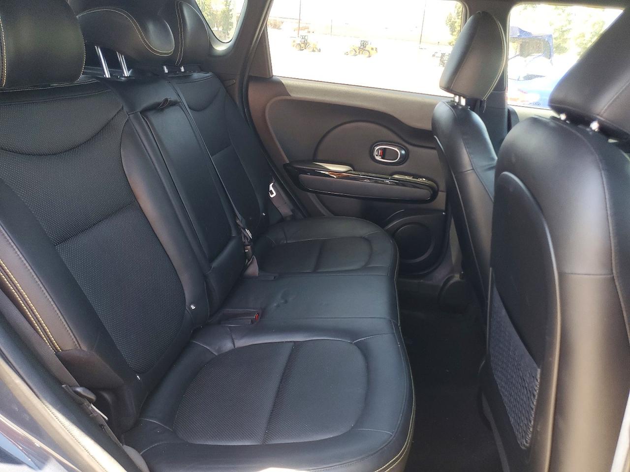 2015 KIA SOUL + photo 19