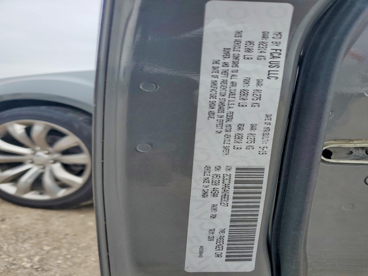 2019 CHRYSLER 300 TOURING photo 34