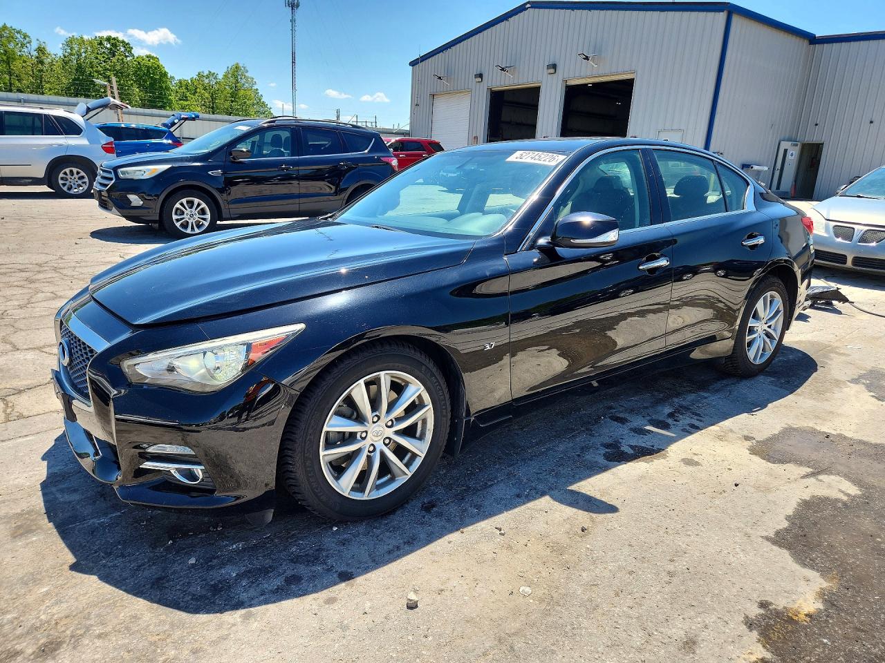 2015 INFINITI Q50