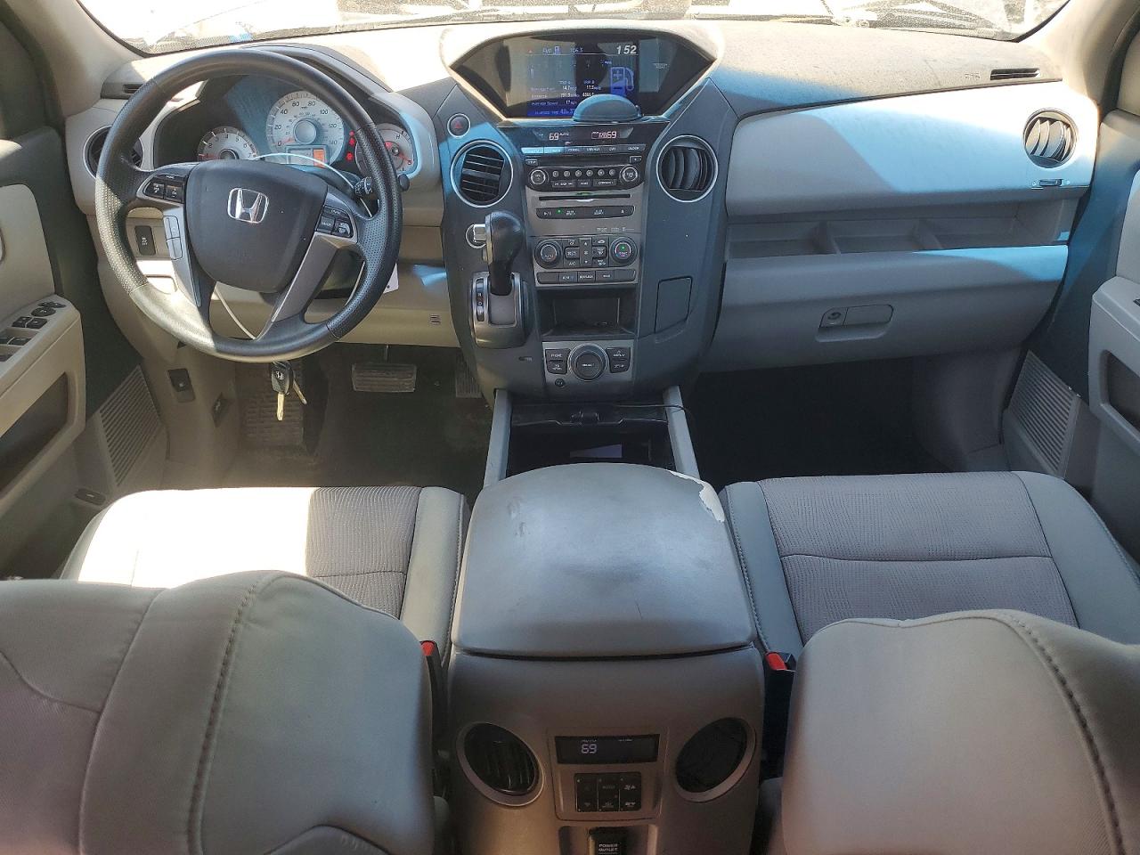 2015 HONDA PILOT SE photo 8