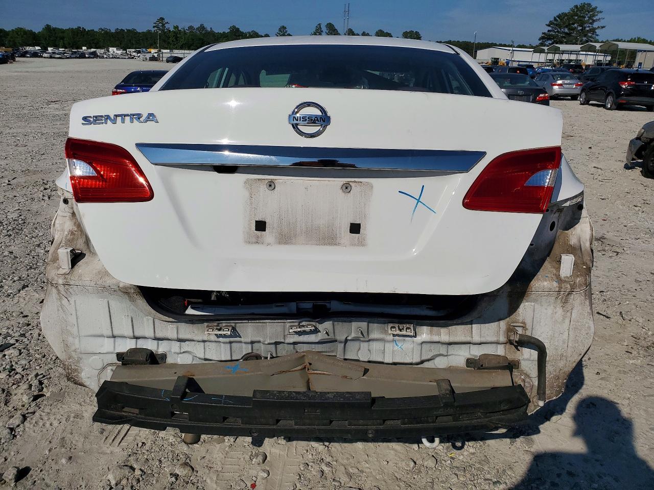 2018 NISSAN SENTRA S photo 11