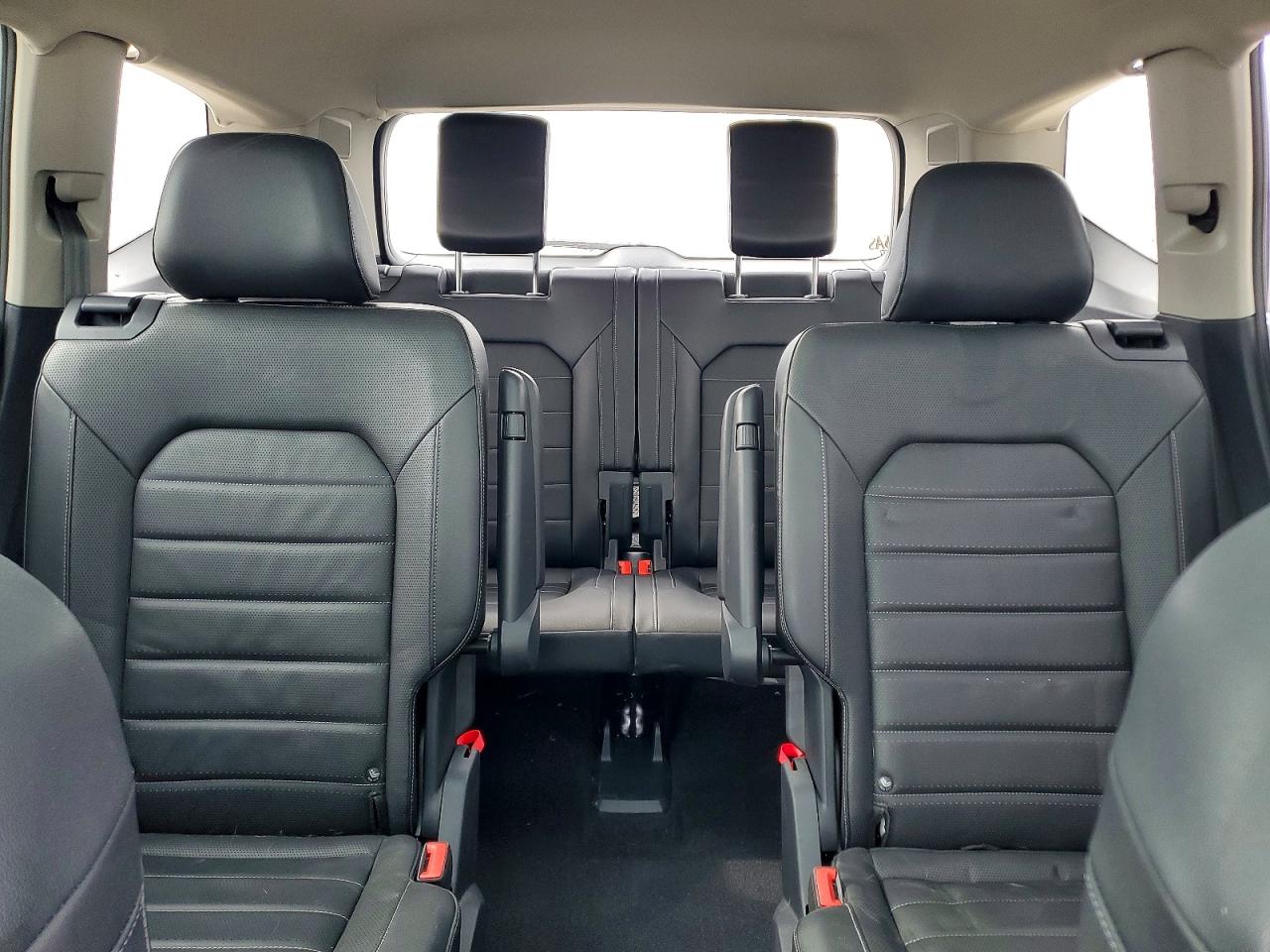 2018 VOLKSWAGEN ATLAS SEL PREMIUM photo 19