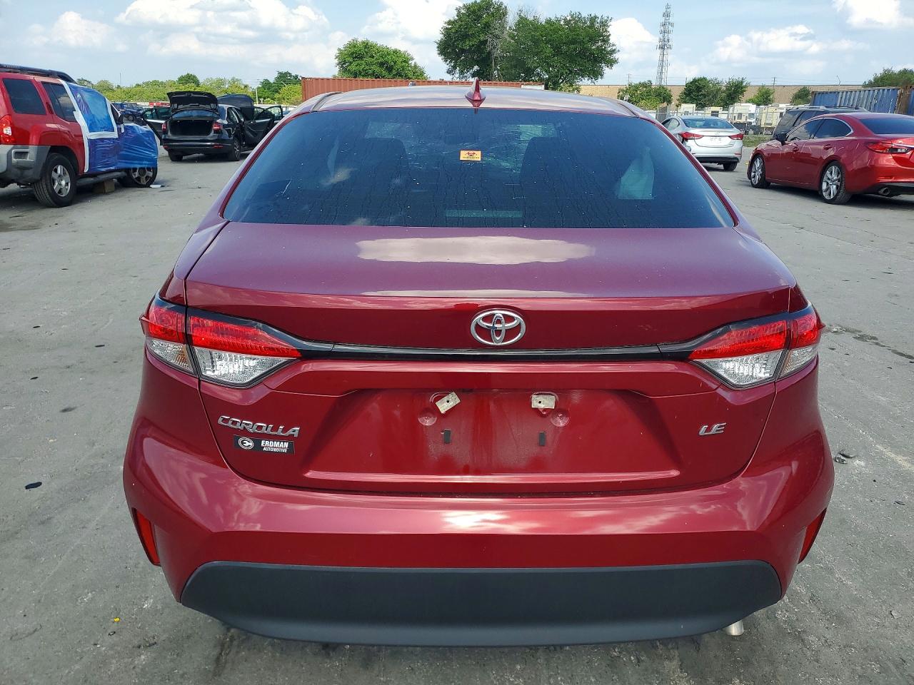 2025 TOYOTA COROLLA LE photo 6
