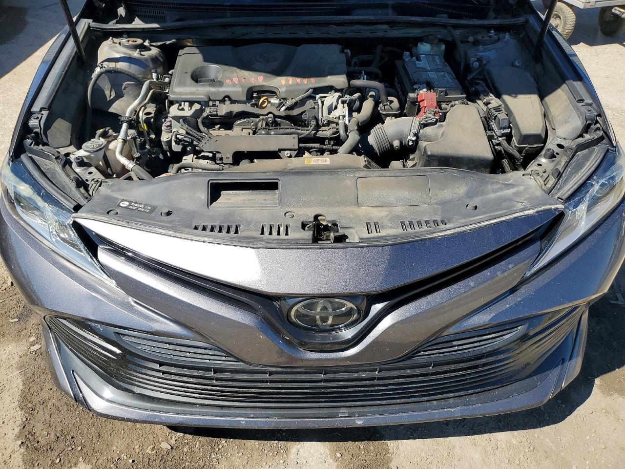 2018 TOYOTA CAMRY L photo 11