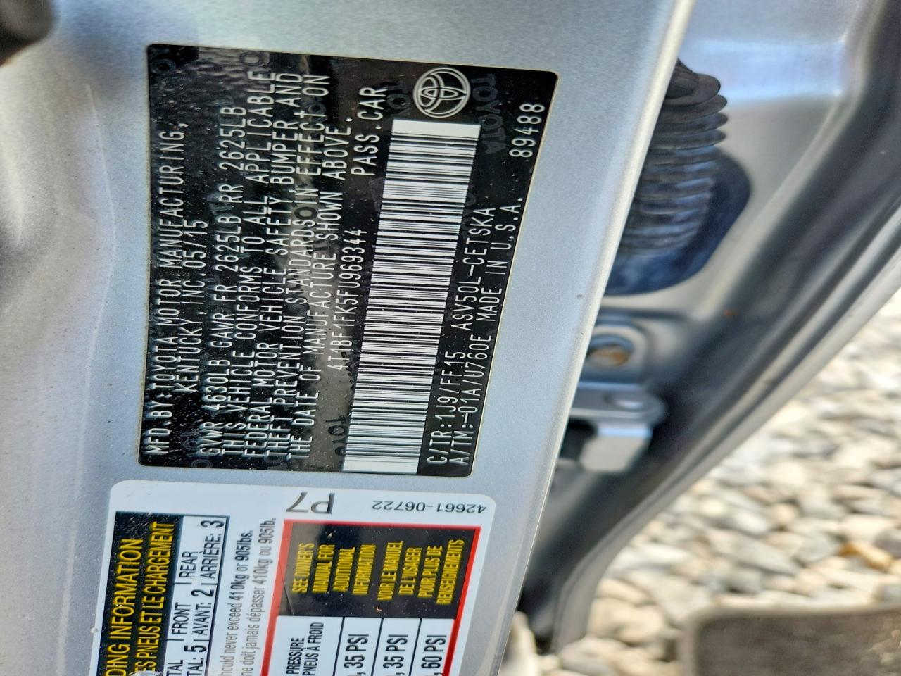 2015 TOYOTA CAMRY SE photo 23