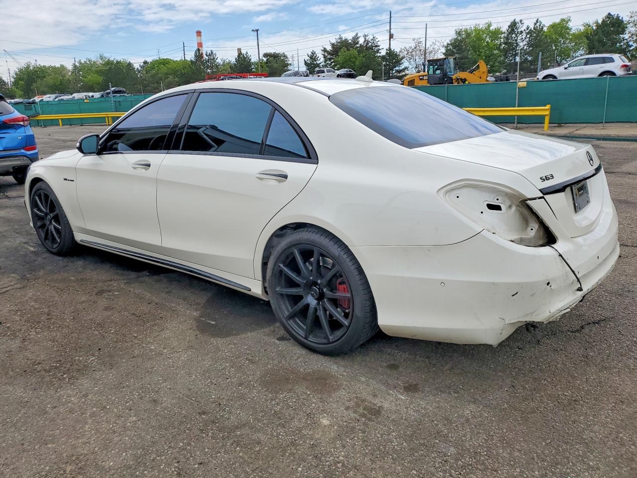 2015 MERCEDES-BENZ S 63 AMG photo 3