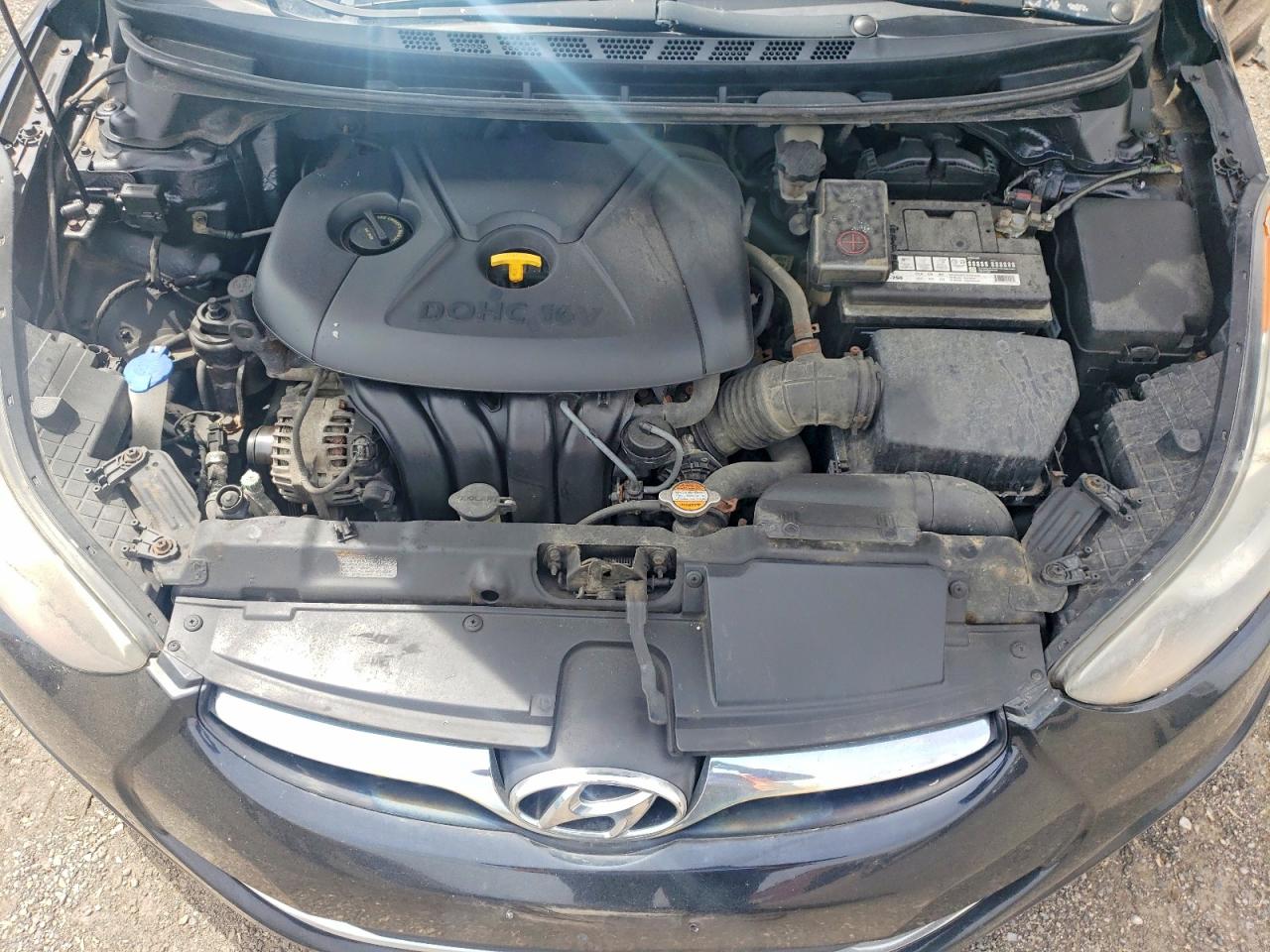 2013 HYUNDAI ELANTRA GLS photo 31