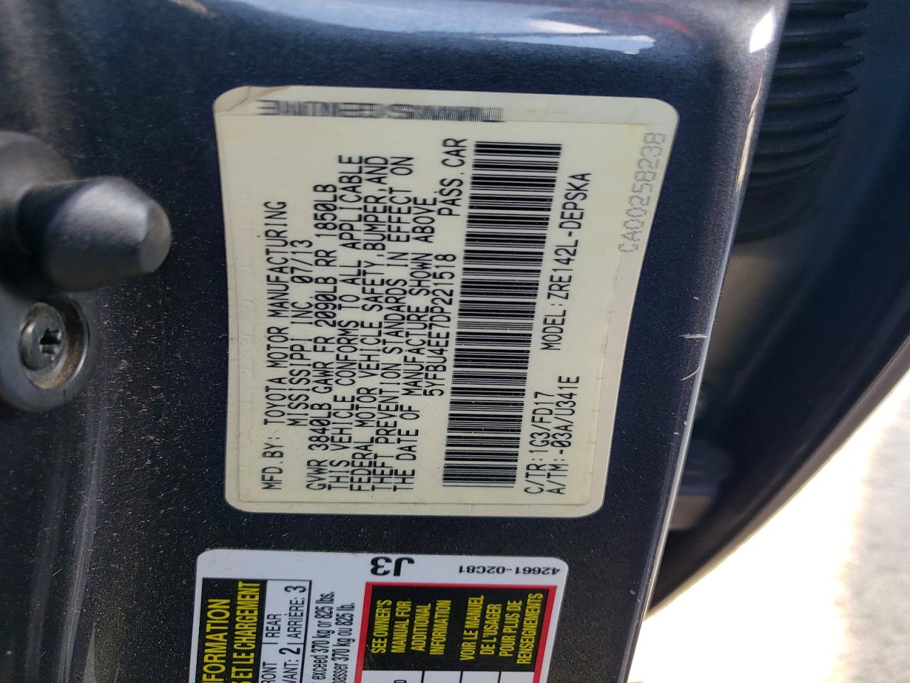 2013 TOYOTA COROLLA S photo 23