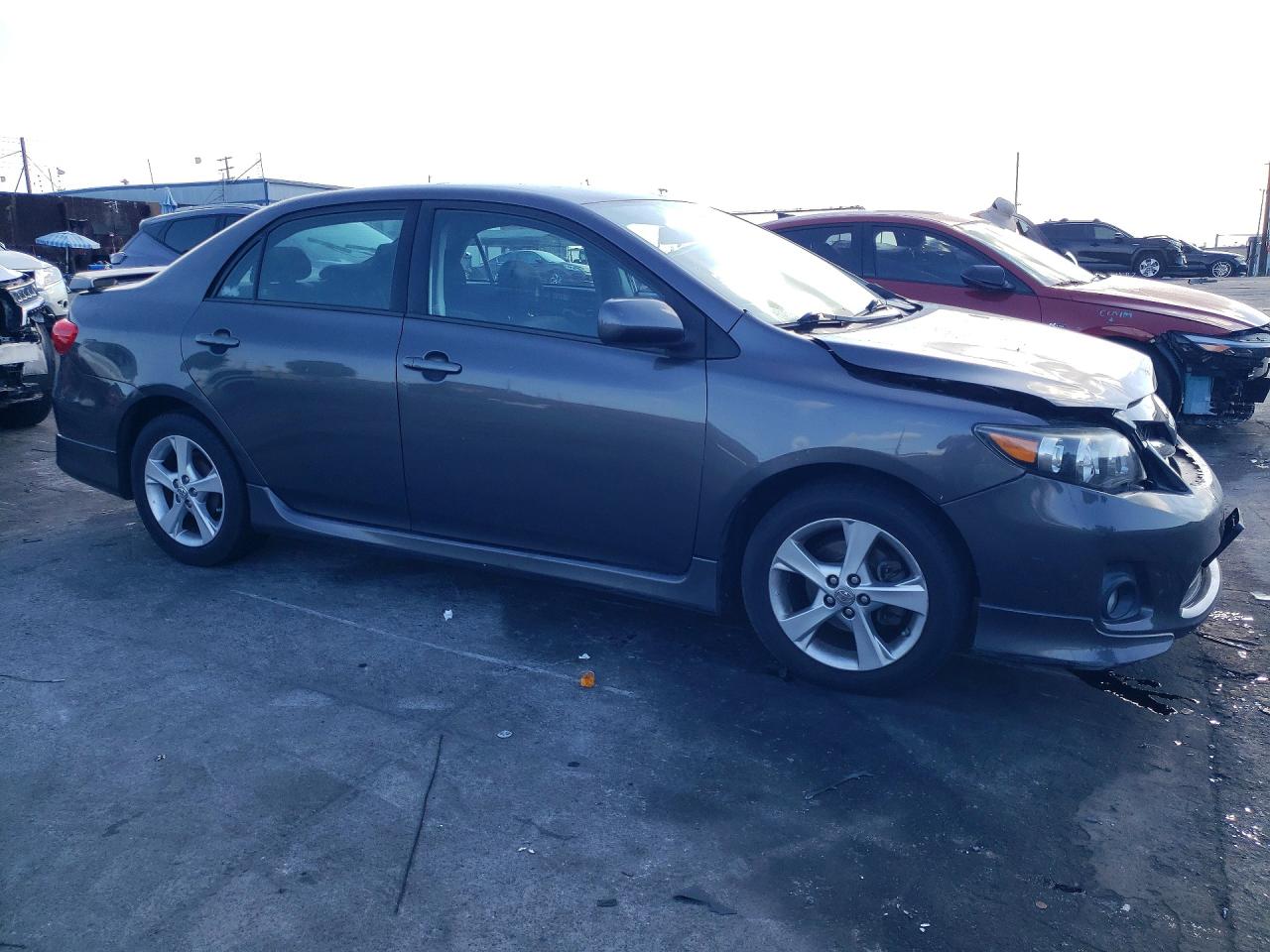 2013 TOYOTA COROLLA S photo 7