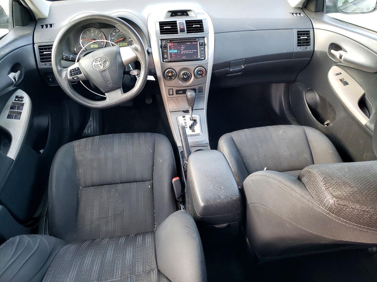 2013 TOYOTA COROLLA S photo 15
