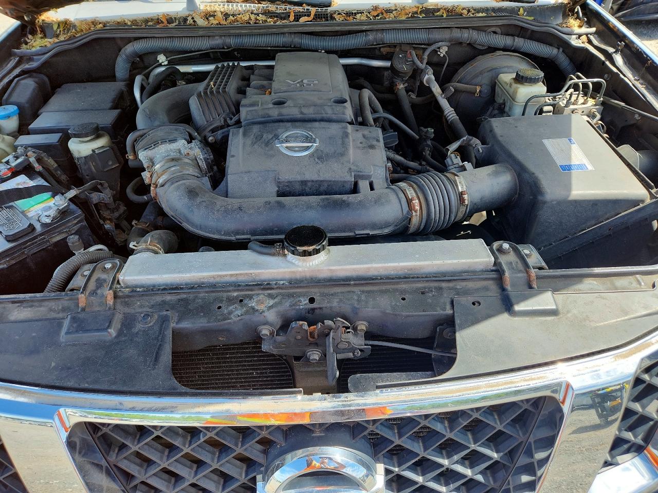 2009 NISSAN PATHFINDER S photo 34