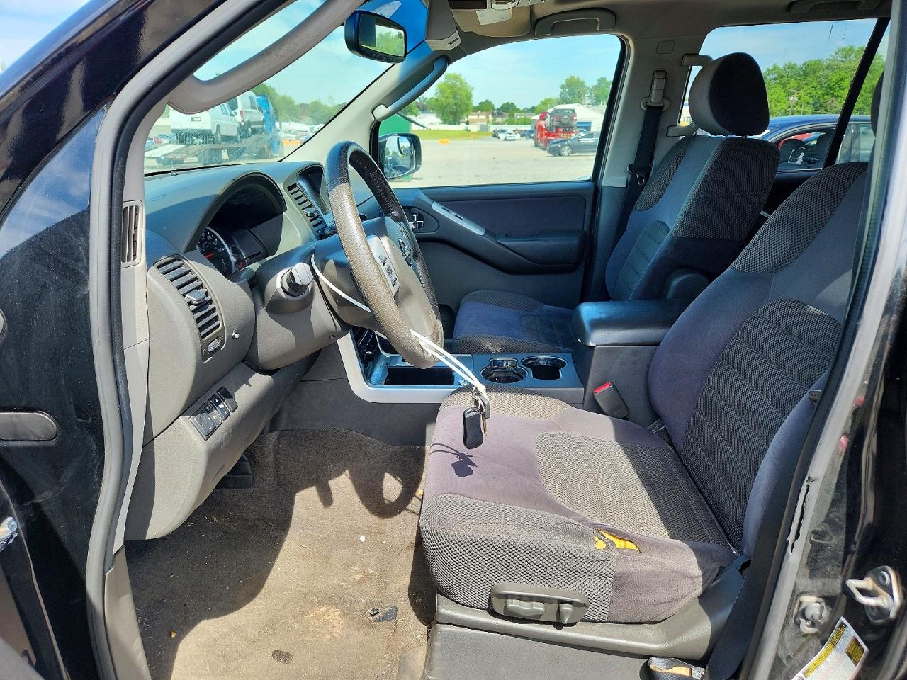 2009 NISSAN PATHFINDER S photo 19