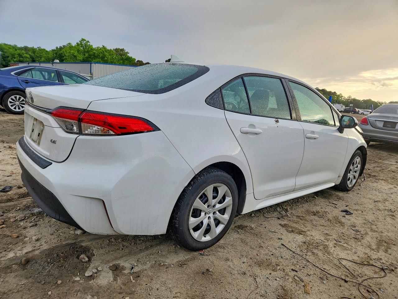 2023 TOYOTA COROLLA LE photo 7