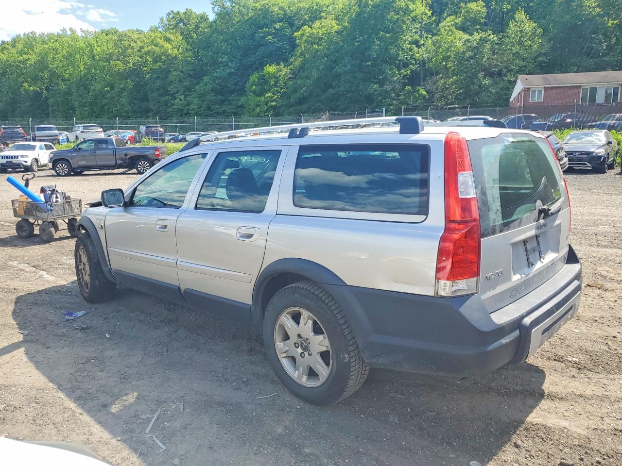2005 VOLVO XC70 photo 3