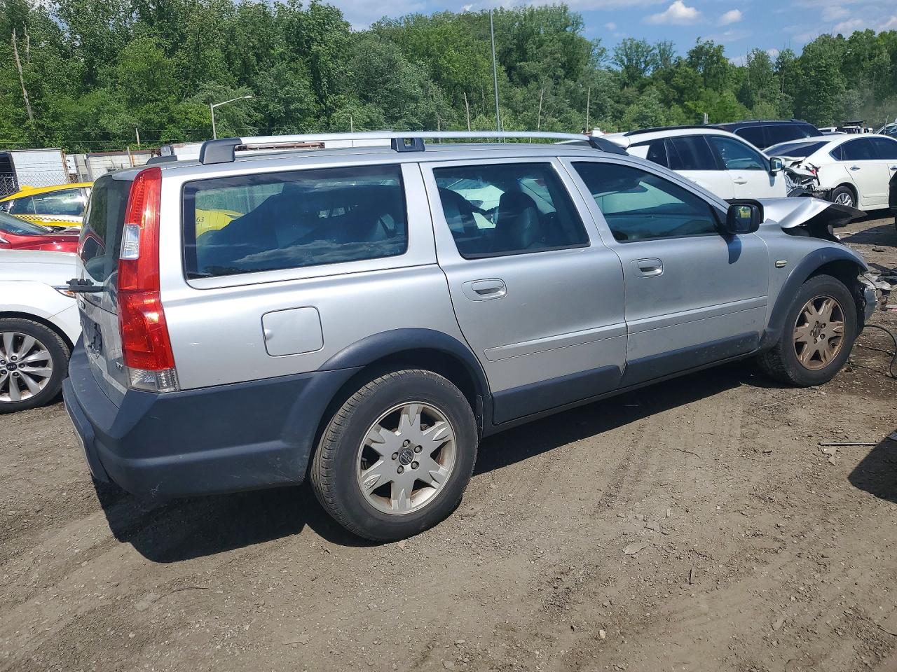 2005 VOLVO XC70 photo 5