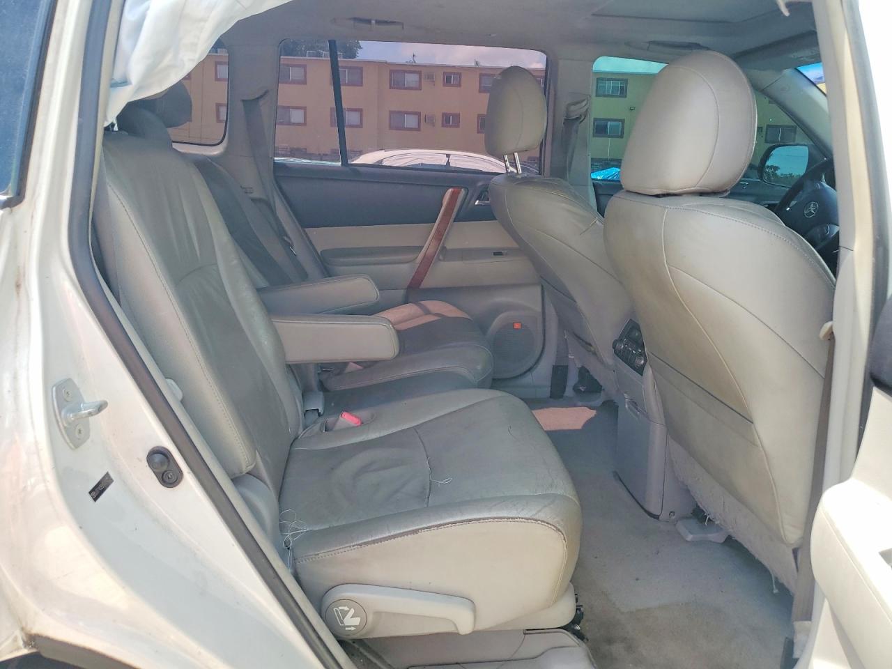 2010 TOYOTA HIGHLANDER LIMITED photo 21