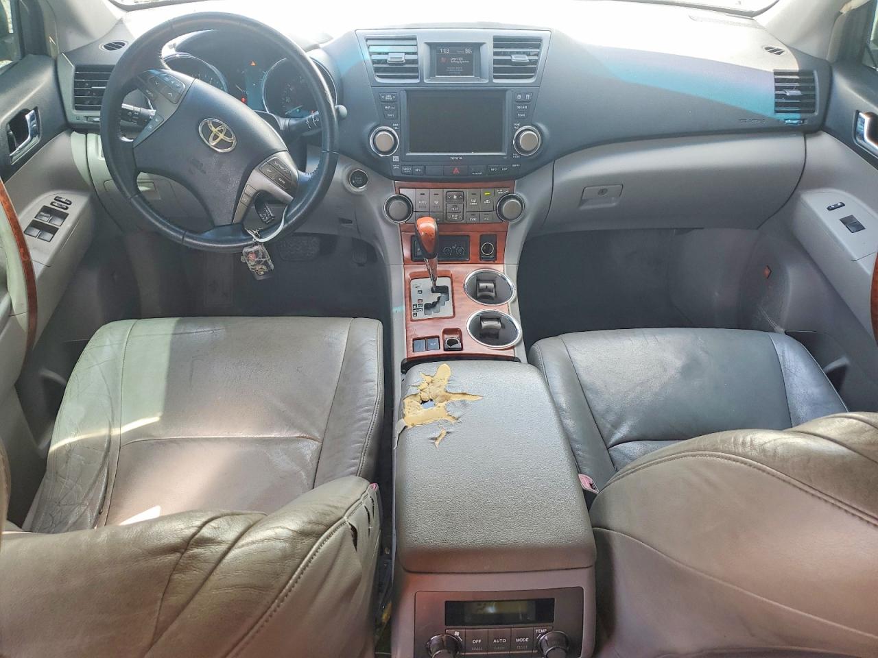 2010 TOYOTA HIGHLANDER LIMITED photo 15