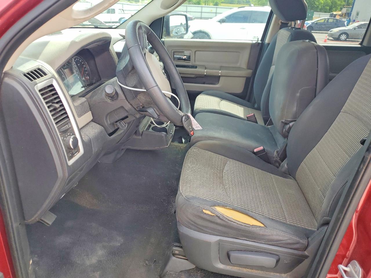 2011 DODGE RAM 1500 photo 13