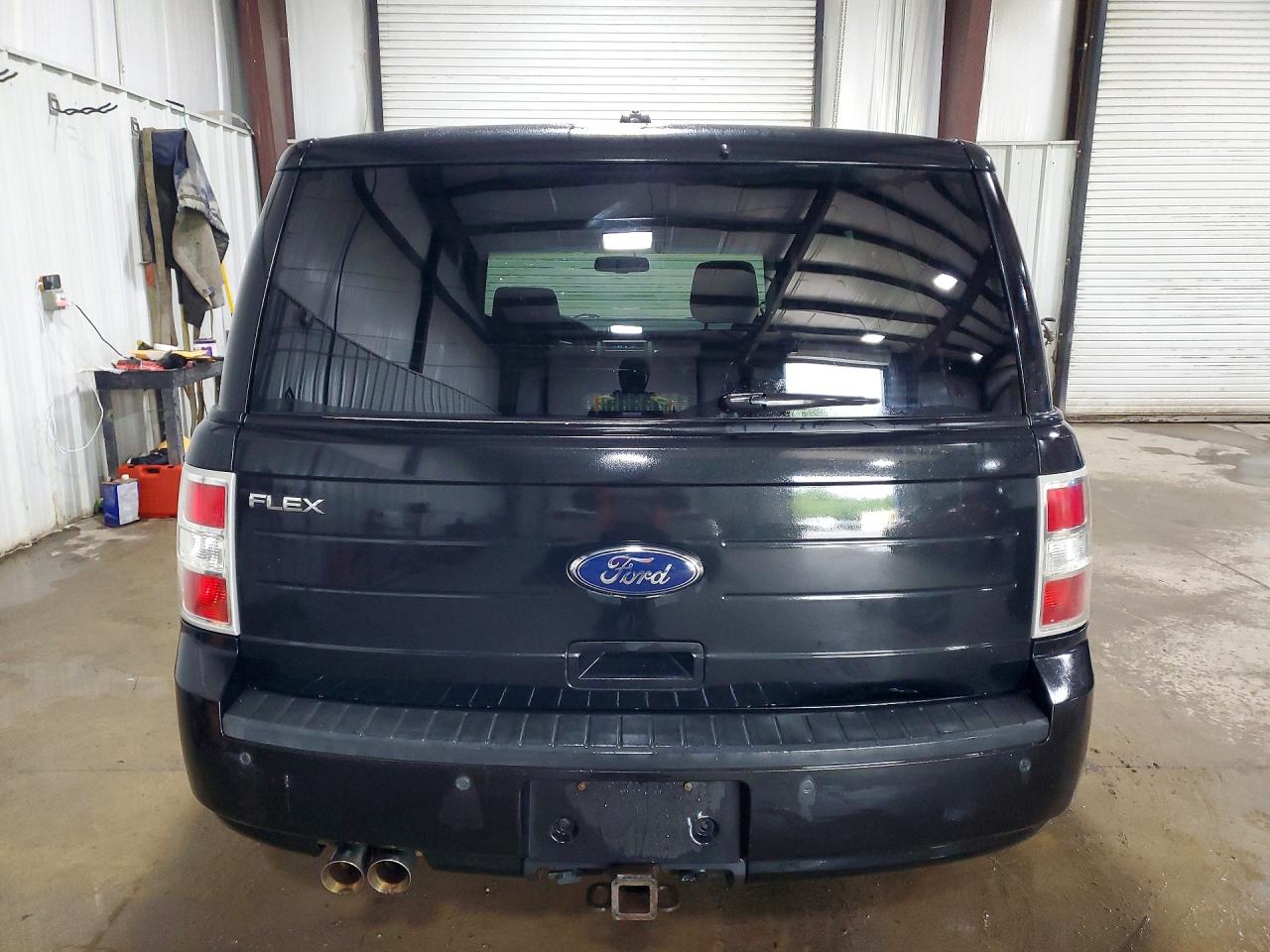 2011 FORD FLEX SE photo 6