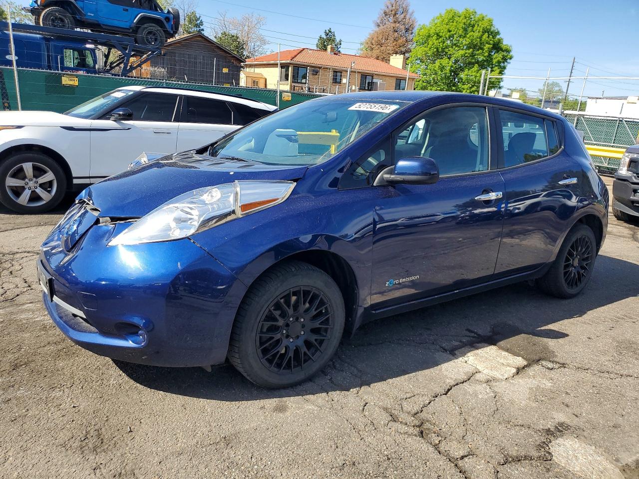2017 NISSAN LEAF
