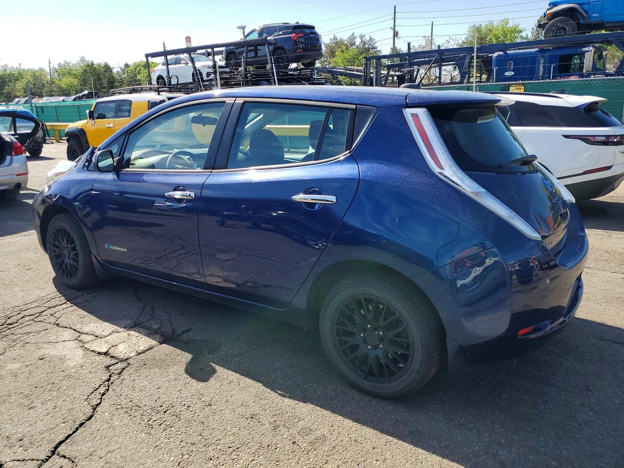 2017 NISSAN LEAF S photo 3