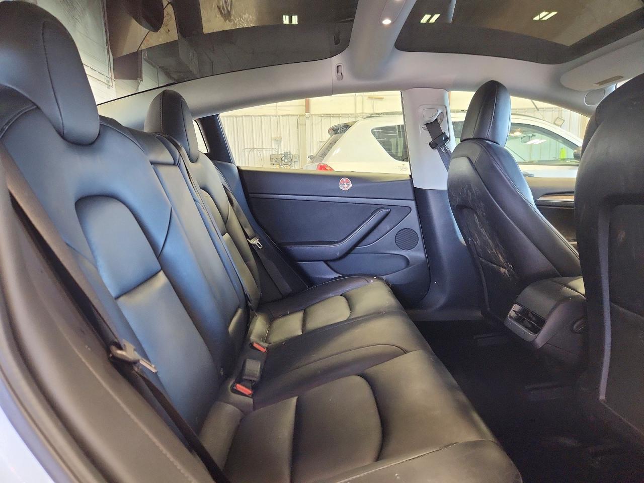 2022 TESLA MODEL 3 photo 28