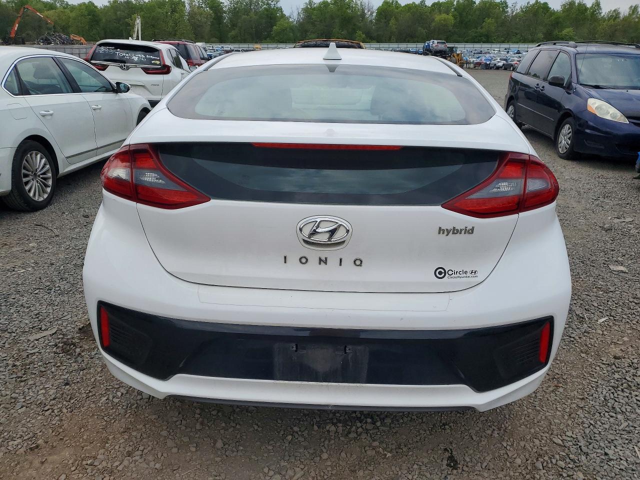 2017 HYUNDAI IONIQ SEL photo 11