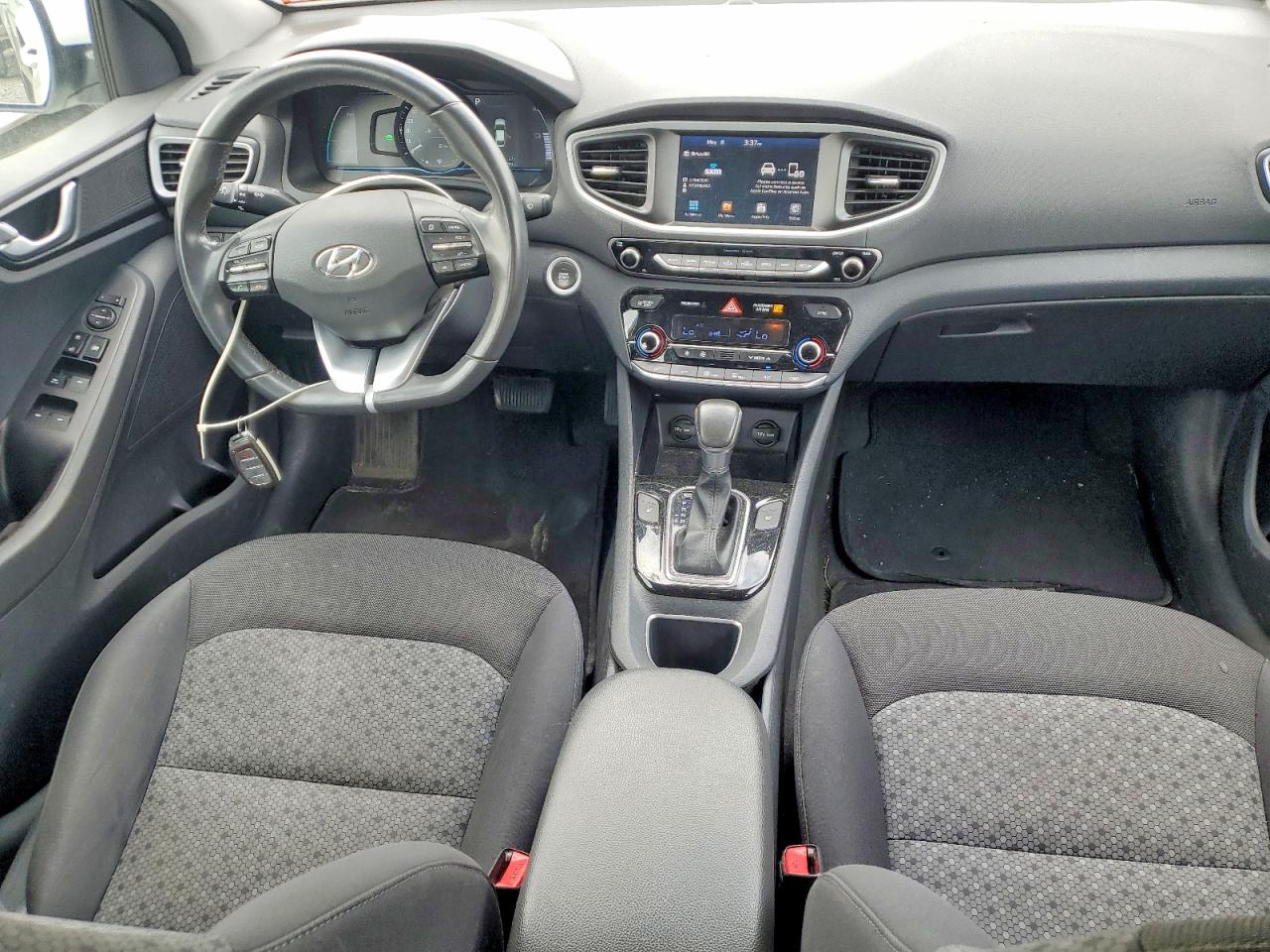 2017 HYUNDAI IONIQ SEL photo 15