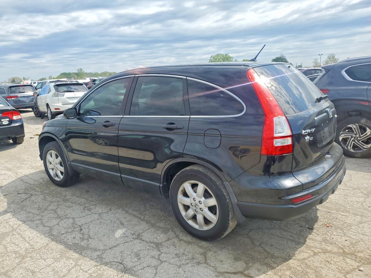 2011 HONDA CR-V SE photo 4