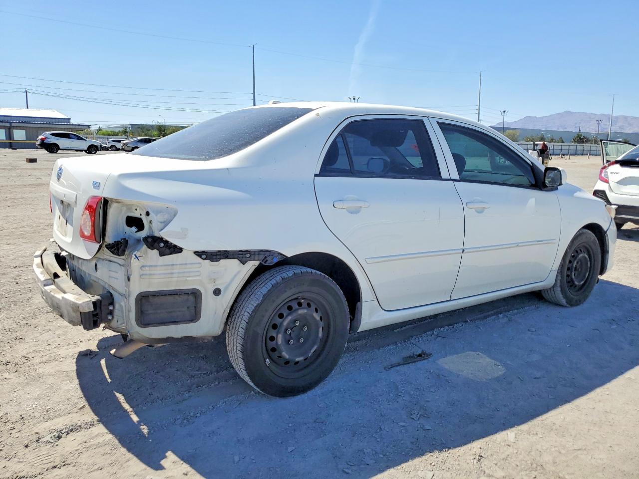 2010 TOYOTA COROLLA LE photo 5