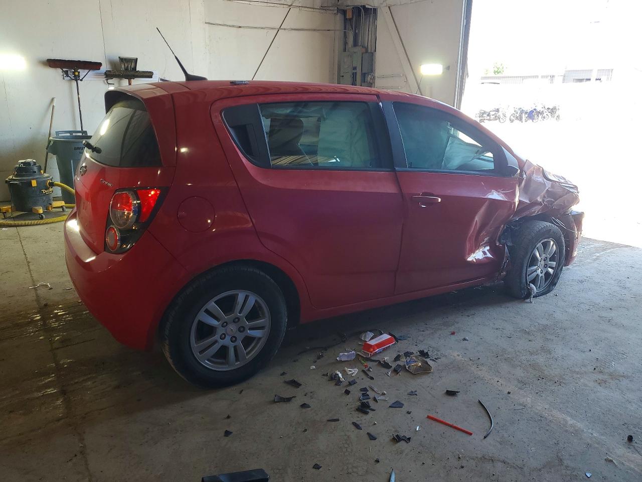 2012 CHEVROLET SONIC LS photo 3