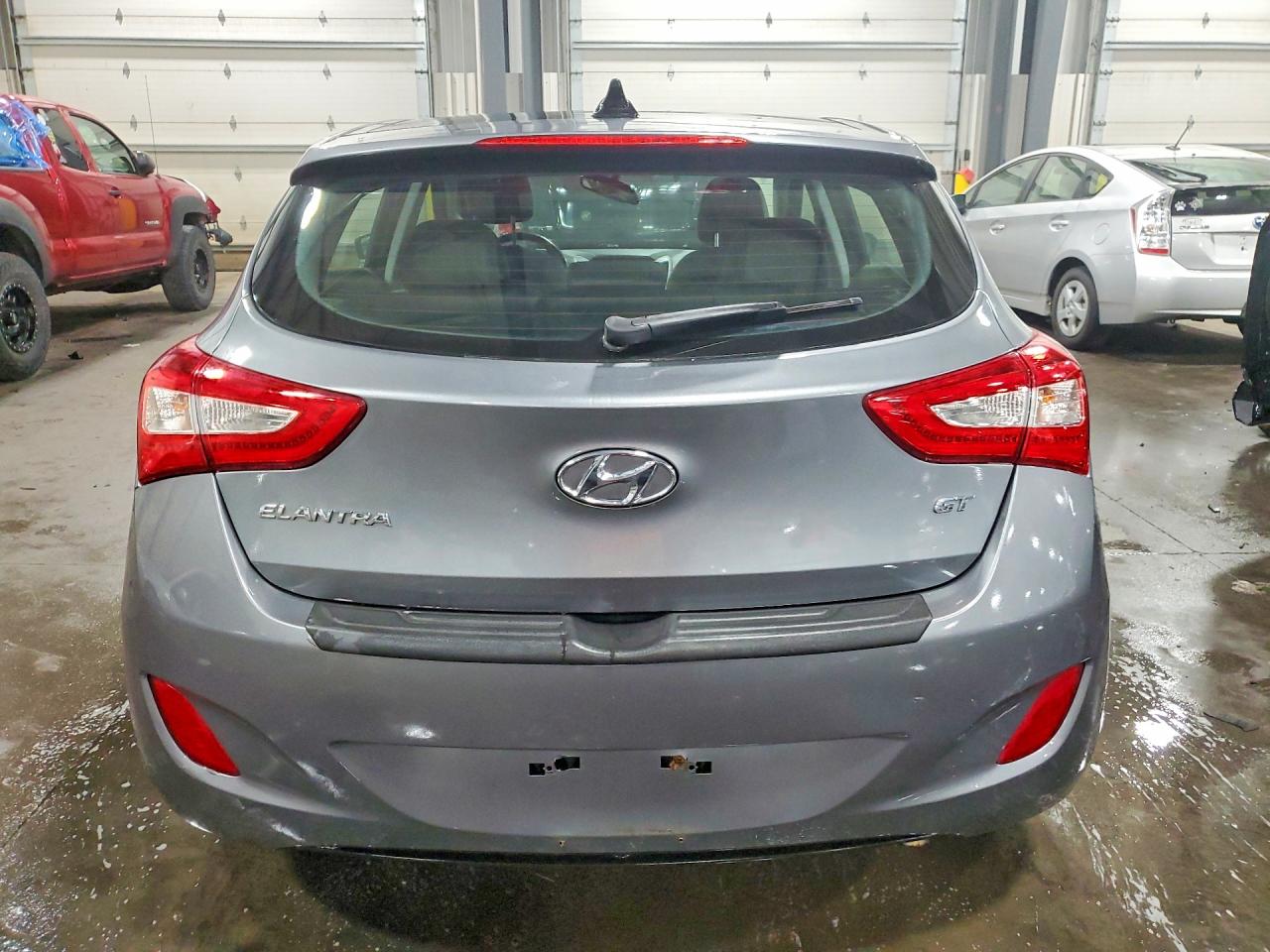 2016 HYUNDAI ELANTRA GT BASE photo 11