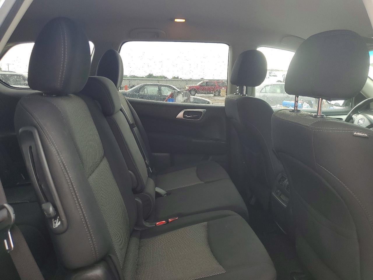 2017 NISSAN PATHFINDER SV photo 21