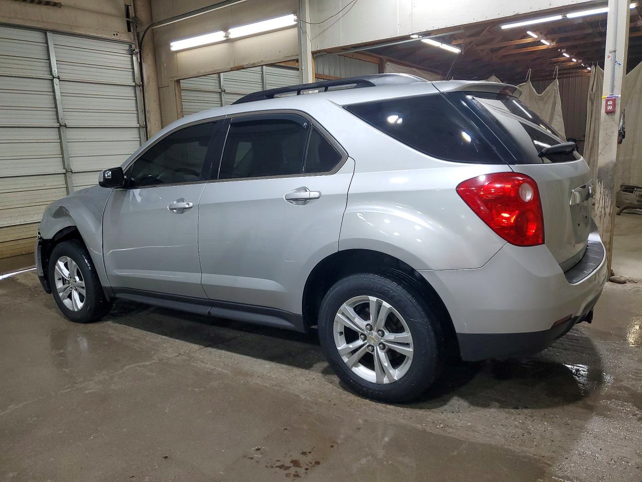 2010 CHEVROLET EQUINOX LT photo 4