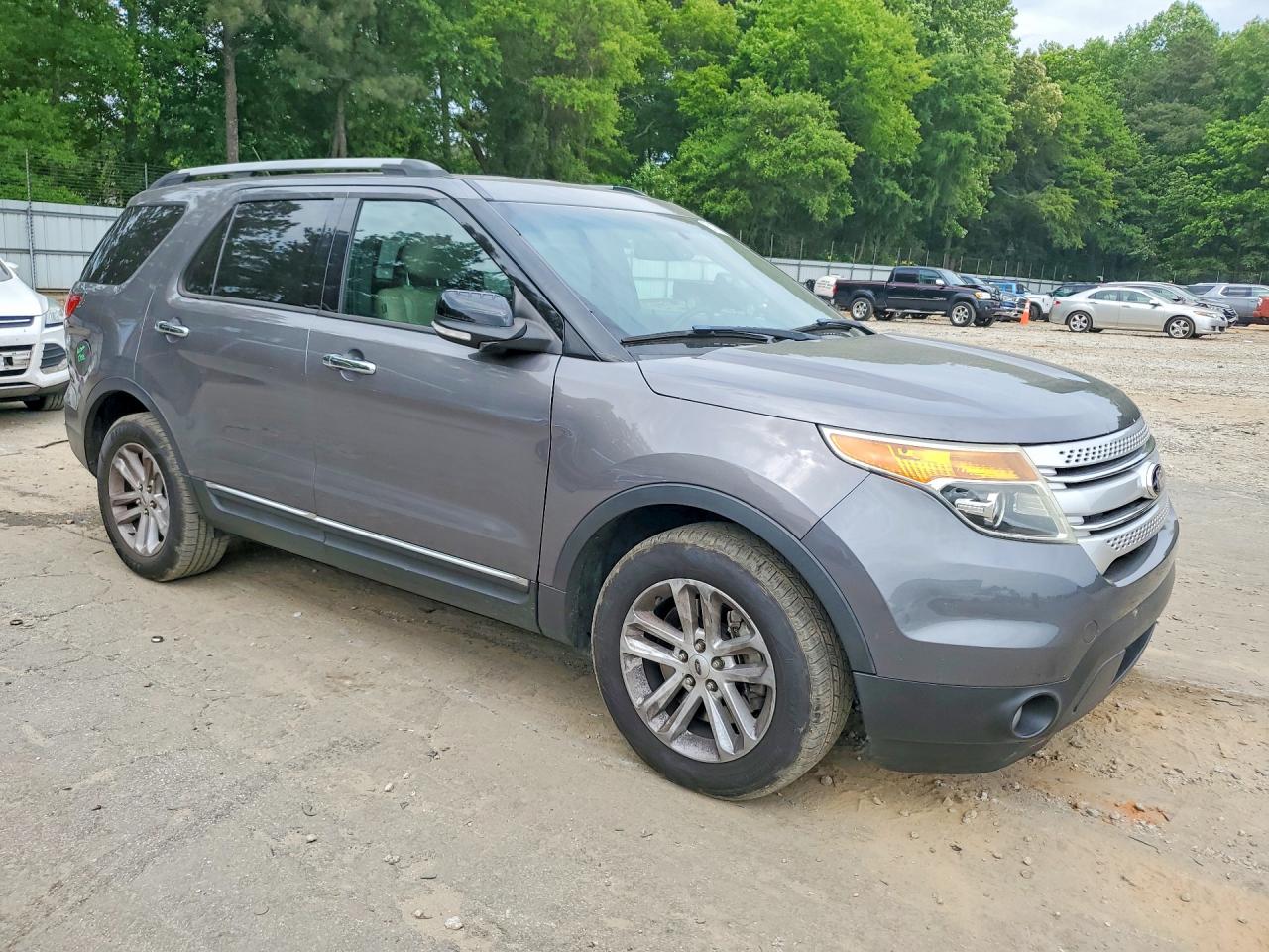 2014 FORD EXPLORER XLT photo 10