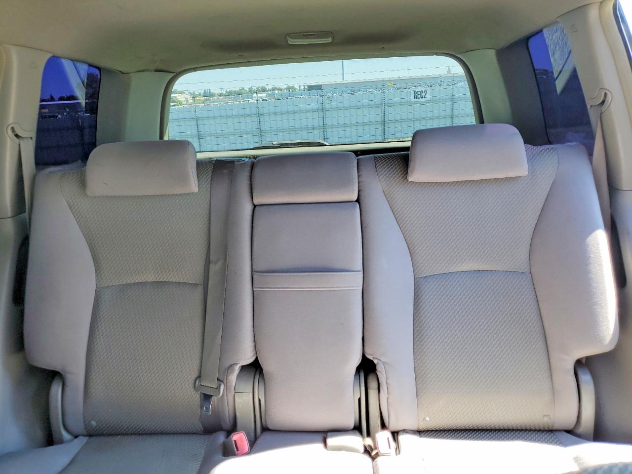 2005 TOYOTA HIGHLANDER LIMITED photo 10