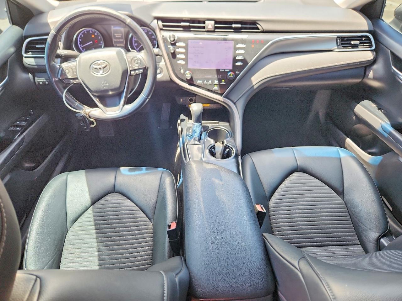 2018 TOYOTA CAMRY SE photo 15