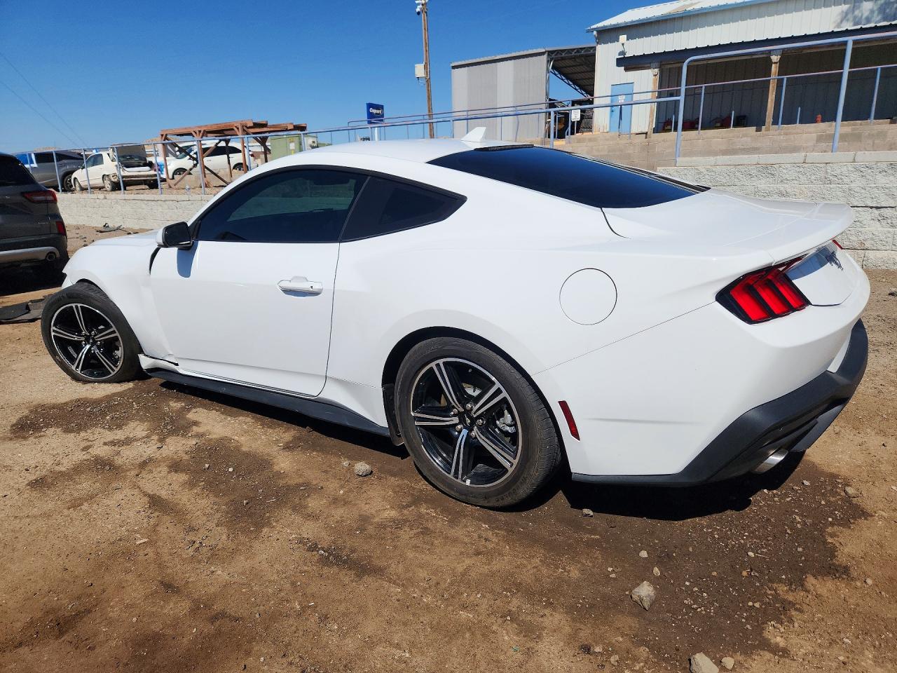 2024 FORD MUSTANG photo 2