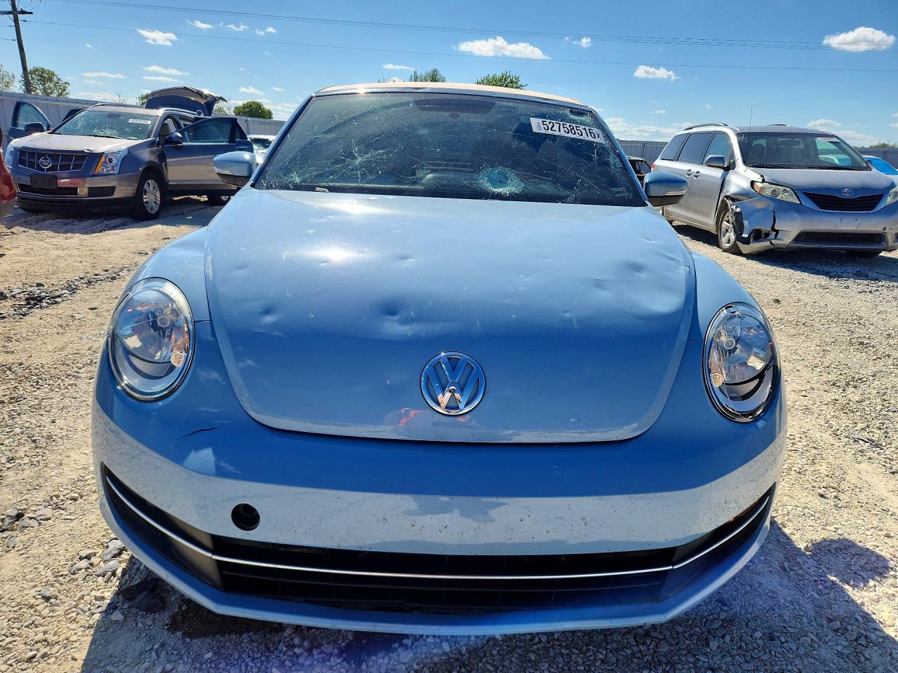 2013 VOLKSWAGEN BEETLE photo 9