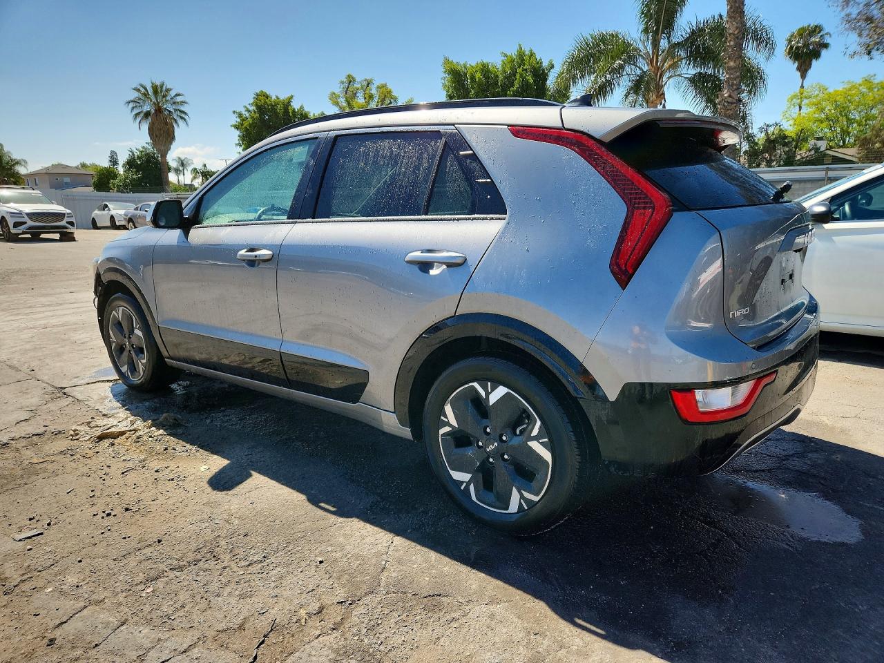 2023 KIA NIRO WIND photo 3